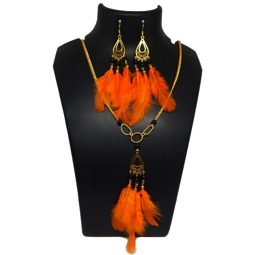 Metal Chain & fancy Feathers Necklace