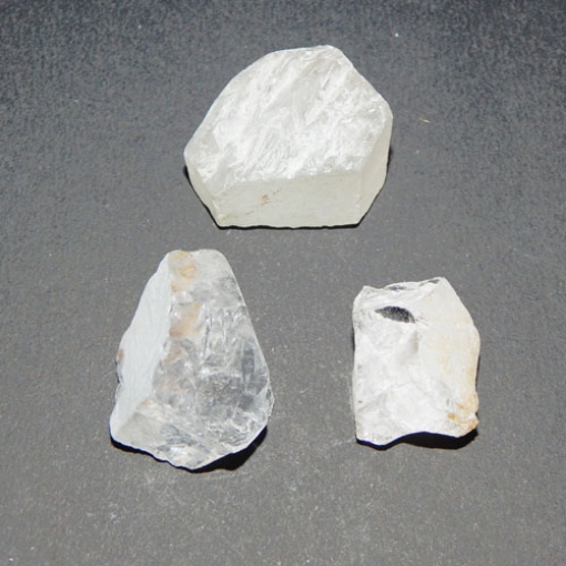 Crystal Quartz Stone for Mental Clarity, Emotional Stability and Amplifying Energy.