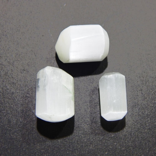 Selenite Stone Tumble for Peace, Clarity and Calmness.