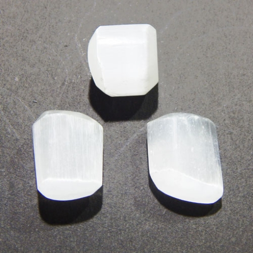 Selenite Stone Tumble for Peace, Clarity and Calmness.