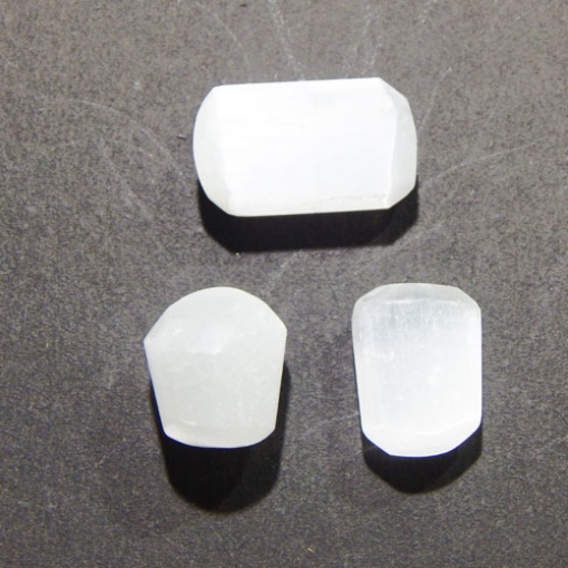 Selenite Stone Tumble for Peace, Clarity and Calmness.