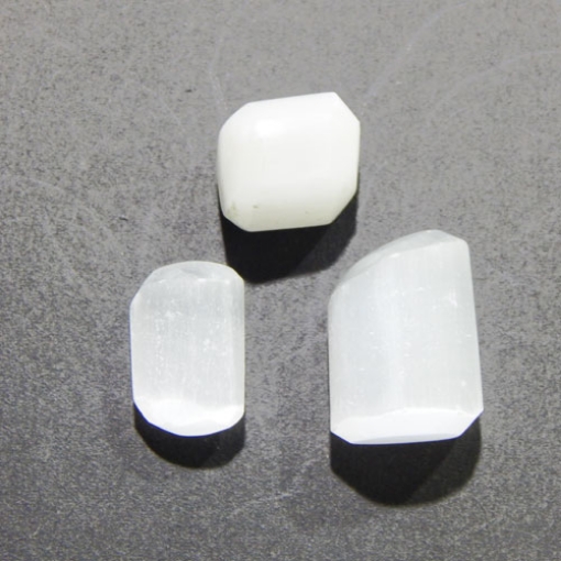 Selenite Stone Tumble for Peace, Clarity and Calmness.